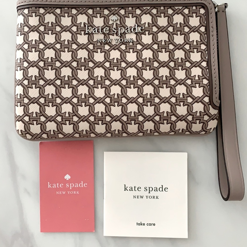 Kate Spade Zip Wristlet